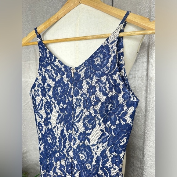 NEW Dress the Population Isabelle Plunging Mermaid Fitted Lace Midi Dress Sz S - Picture 8 of 12